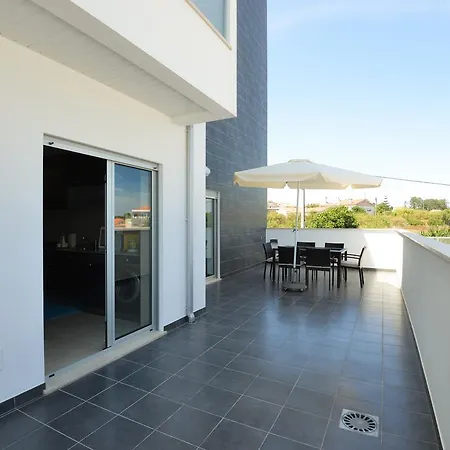 Holidays Apartament *