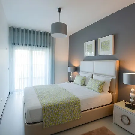 Apartament Holidays *