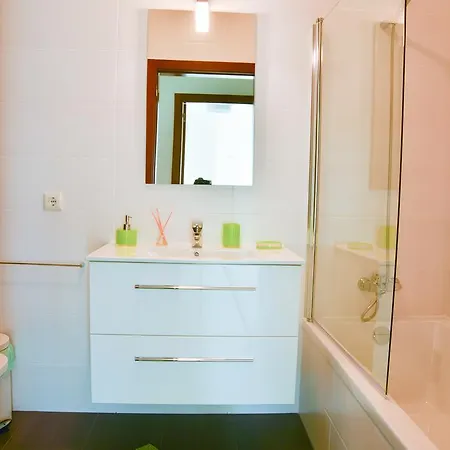 Apartament Holidays *