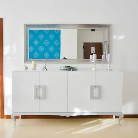 Holidays Apartament *