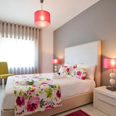 Apartament Holidays *